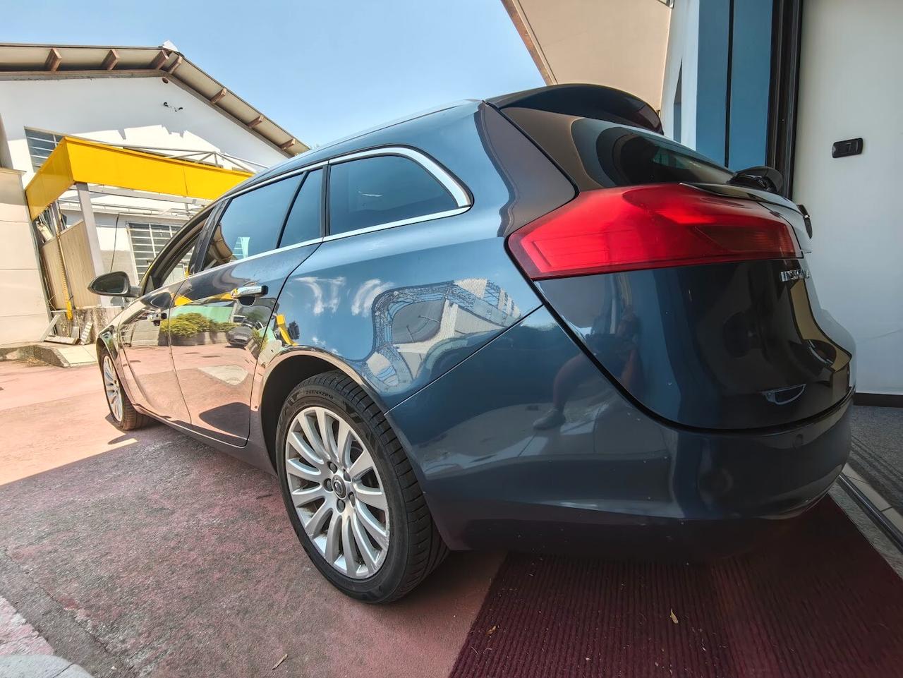 Insignia 2.0 CDTI Sports Tourer cosmo aut. SOLO 138MILA KM PREZZO SOTTO COSTO!!!!!
