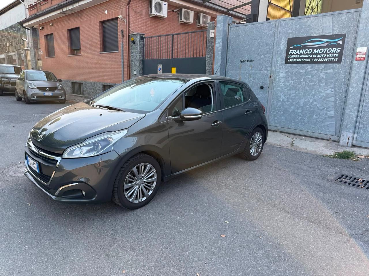 Peugeot 208 PureTech 82 5 porte Allure
