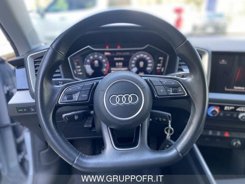 Audi A1 citycarver 30 TFSI Identity Contrast