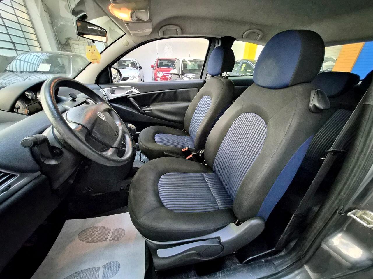 Lancia Ypsilon 1.2 Argento