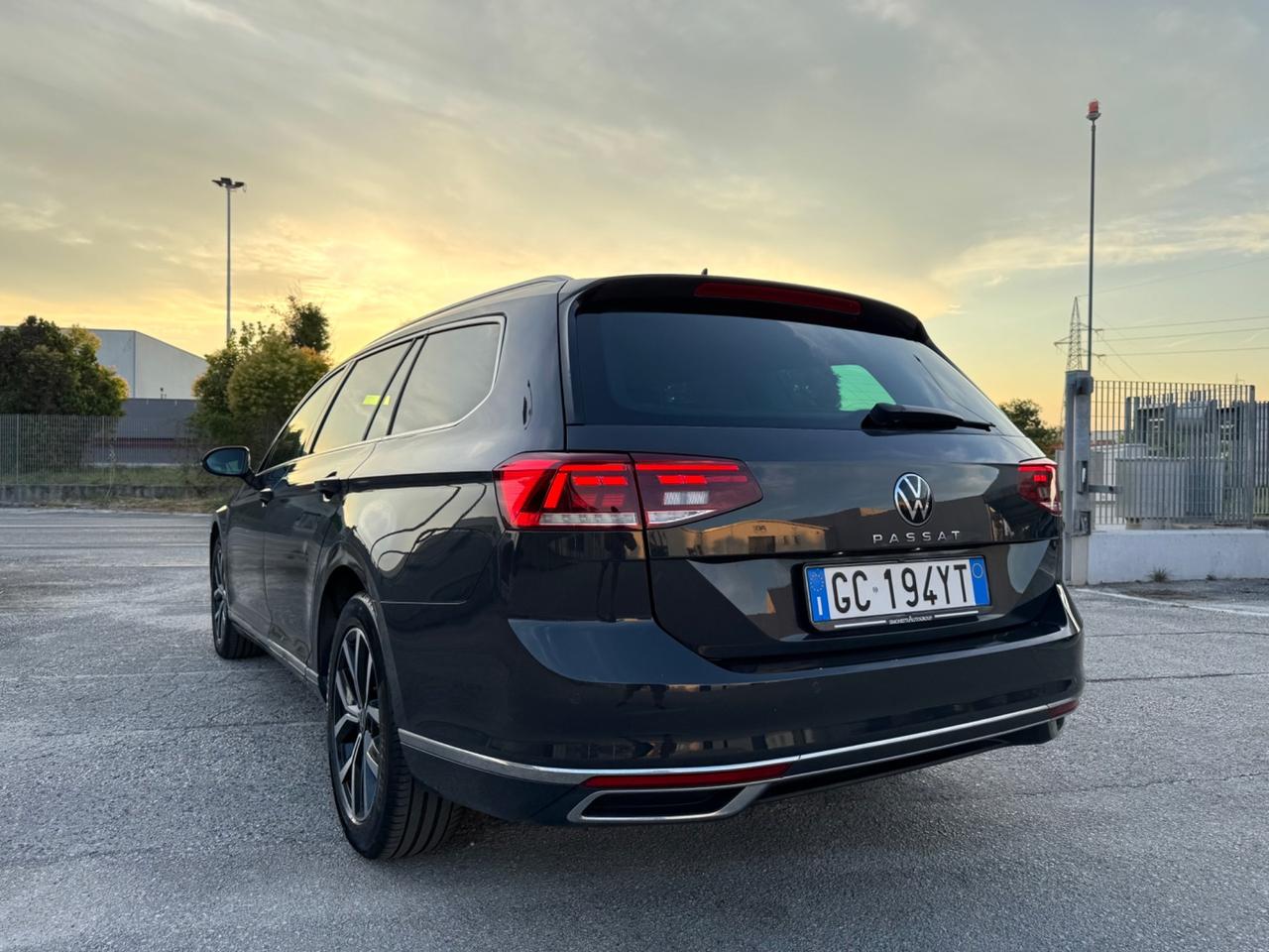 VOLKSWAGEN PASSAT 2.0 Tdi Evo EXECUTIVE - Led 17