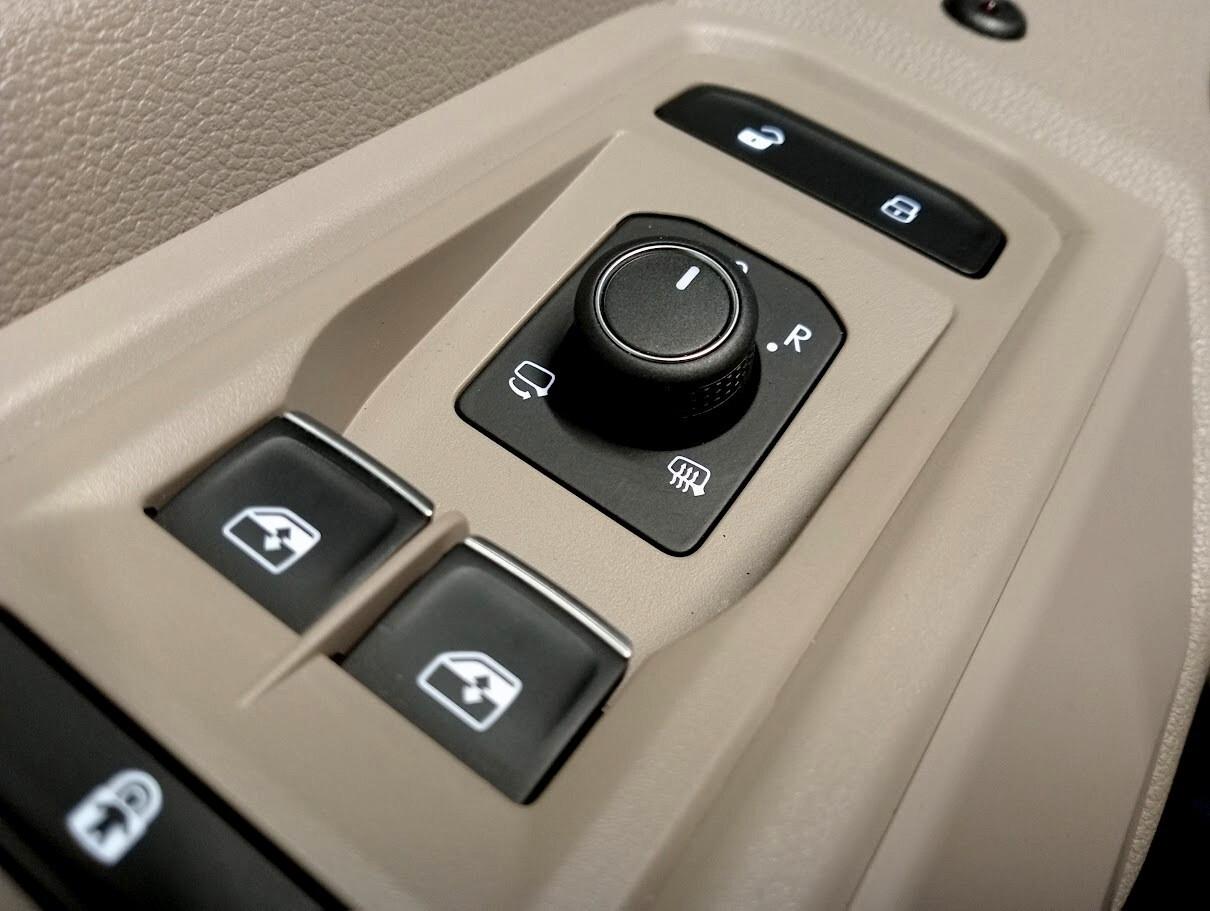 Volkswagen T7 Multivan TDI DSG 7P TETTO PANORAMICO PRONTA CONSEGNA