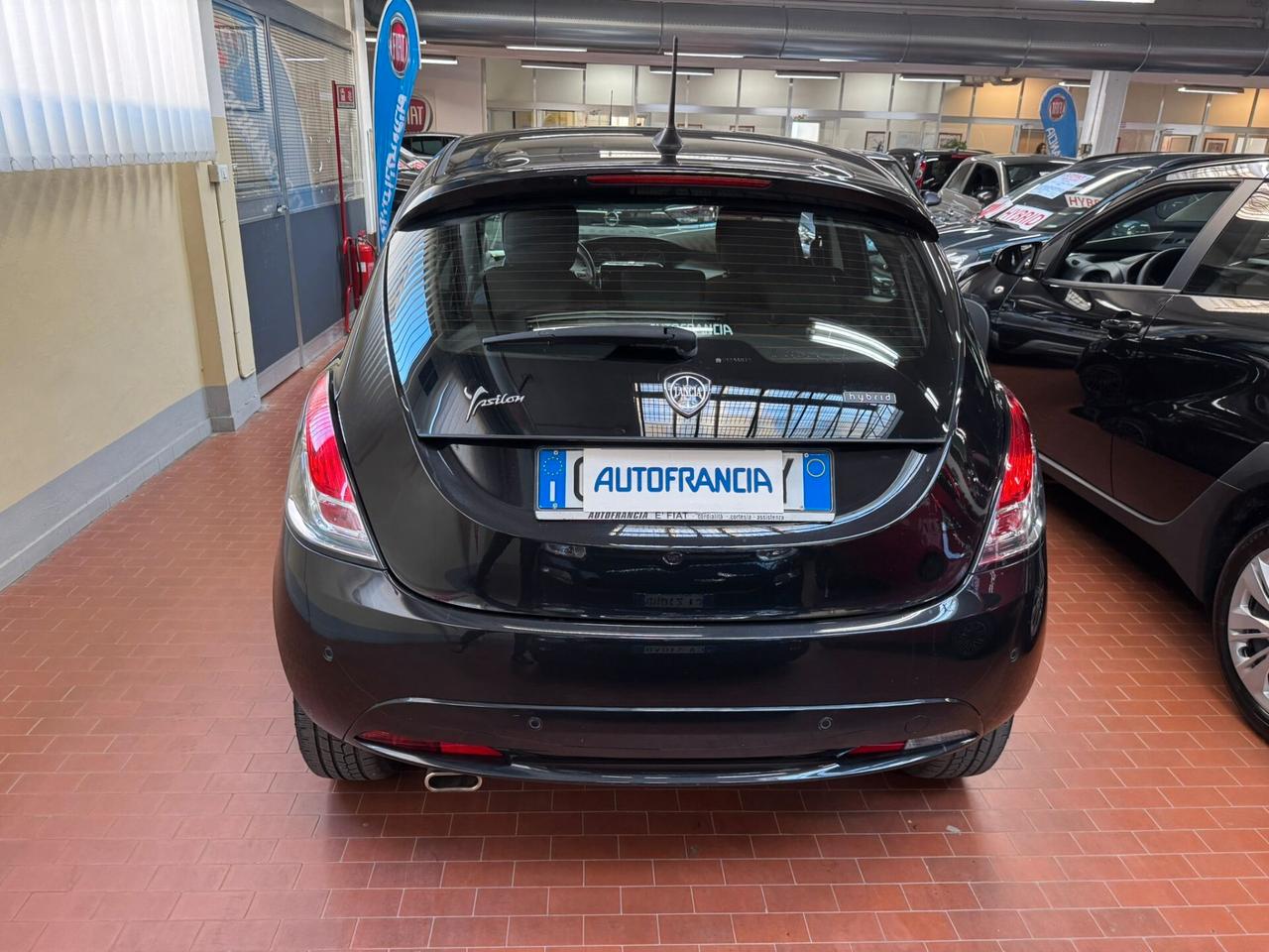 Lancia Ypsilon 1.0 FireFly 5 porte S&S Hybrid Ecochic Gold