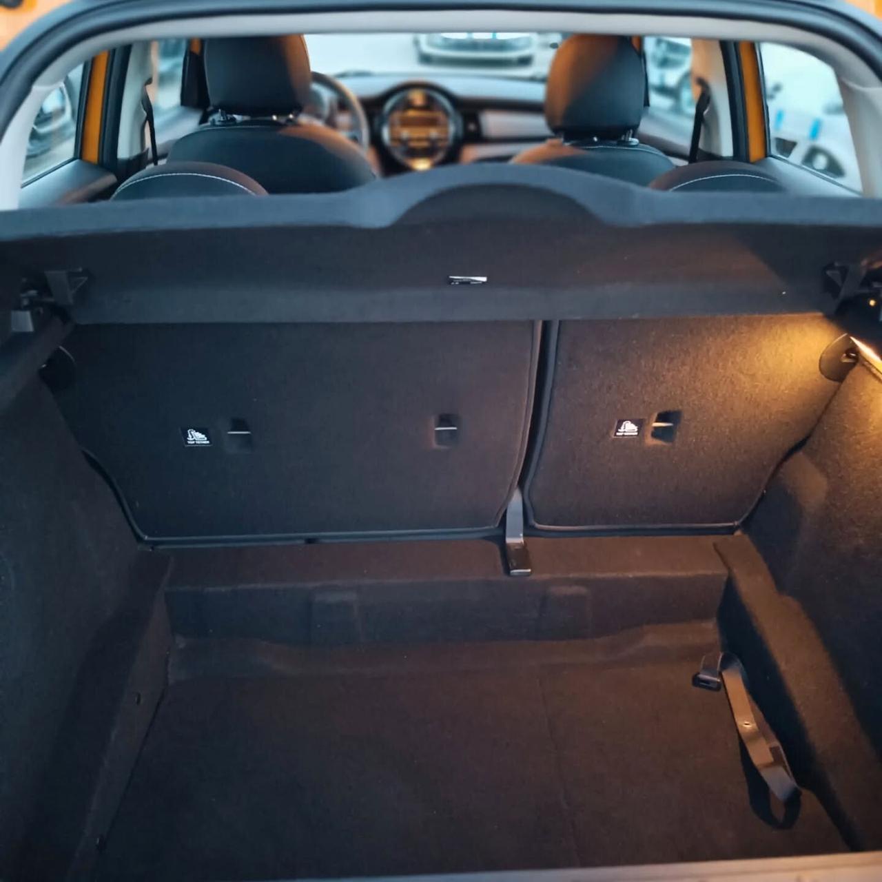 Mini 1.5 One D SOLI 85.000KM BLACKPACK