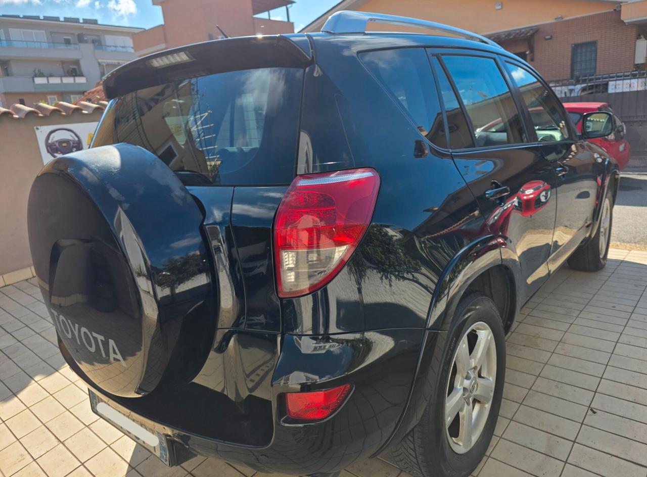 Toyota RAV 4 RAV4 2.2 D-4D 177 CV Luxury