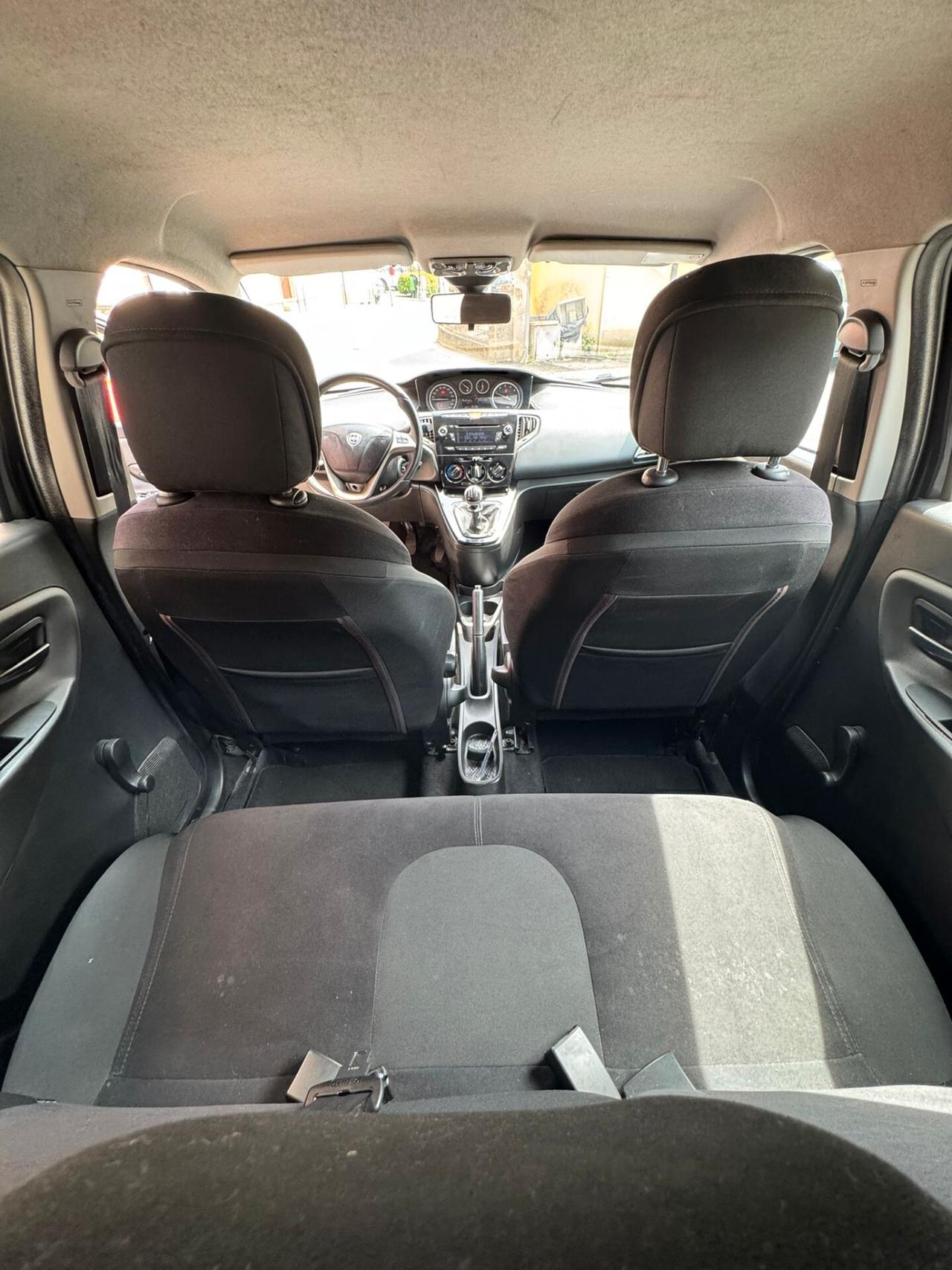 Lancia Ypsilon 1.2 69 CV 5 porte Platinum, NO VINCOLI, TAGLIANDI CERTIFICATI, FRIZIONE NUOVA, FULL OPT.