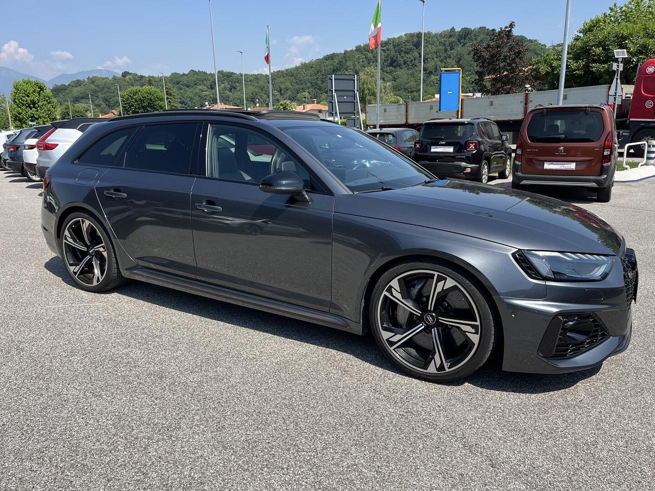 AUDI RS4 2900 TFSI 450 CV Tiptronic