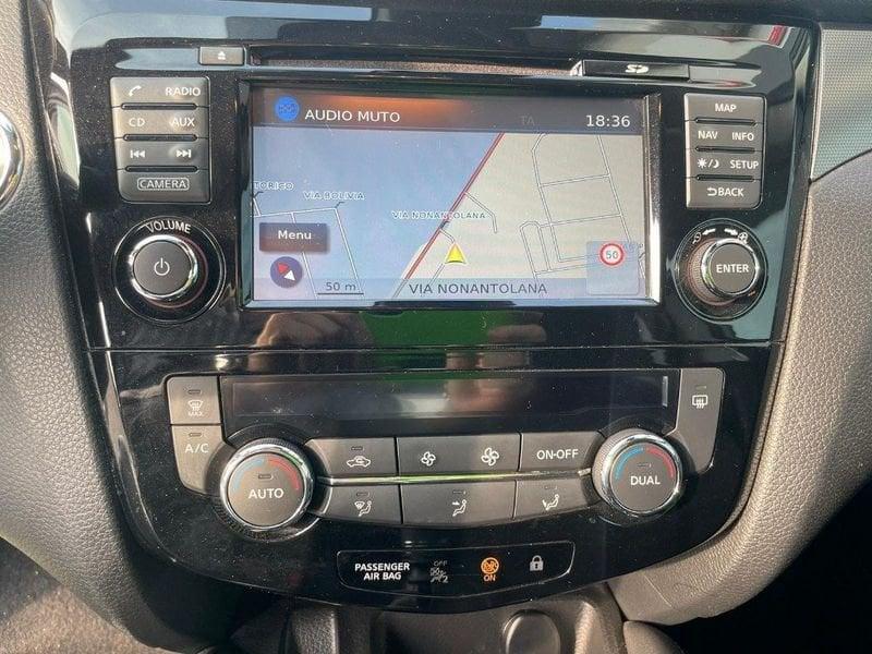 Nissan Qashqai 1.2 DIG-T N-Connecta TETTO-BARRE-CL 18"NAVI