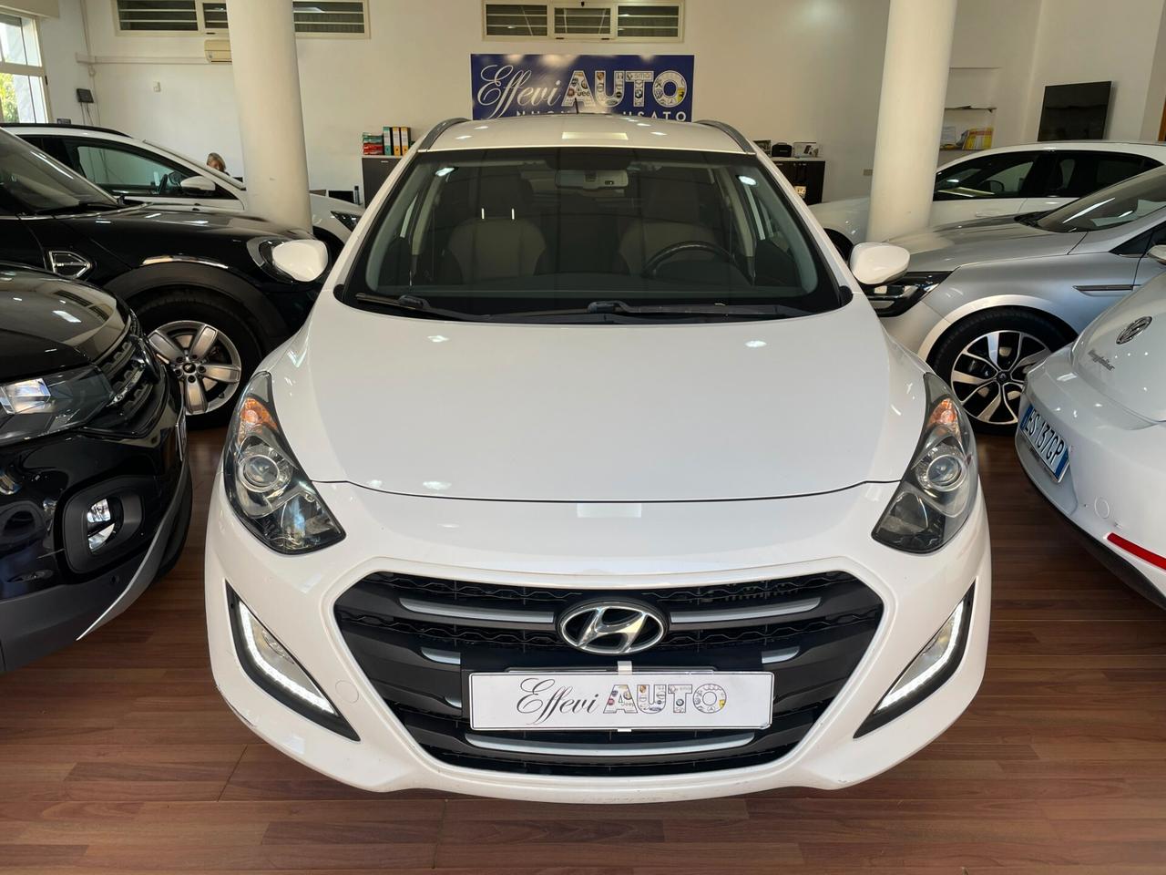 HYUNDAI i30 WAGON 1.6 CRDi COMFORT