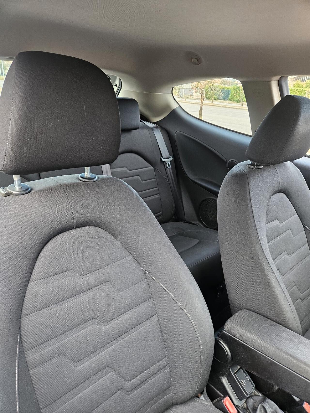 Alfa Romeo MiTo 1.3 JTDm 85 CV NEOPATENTATI
