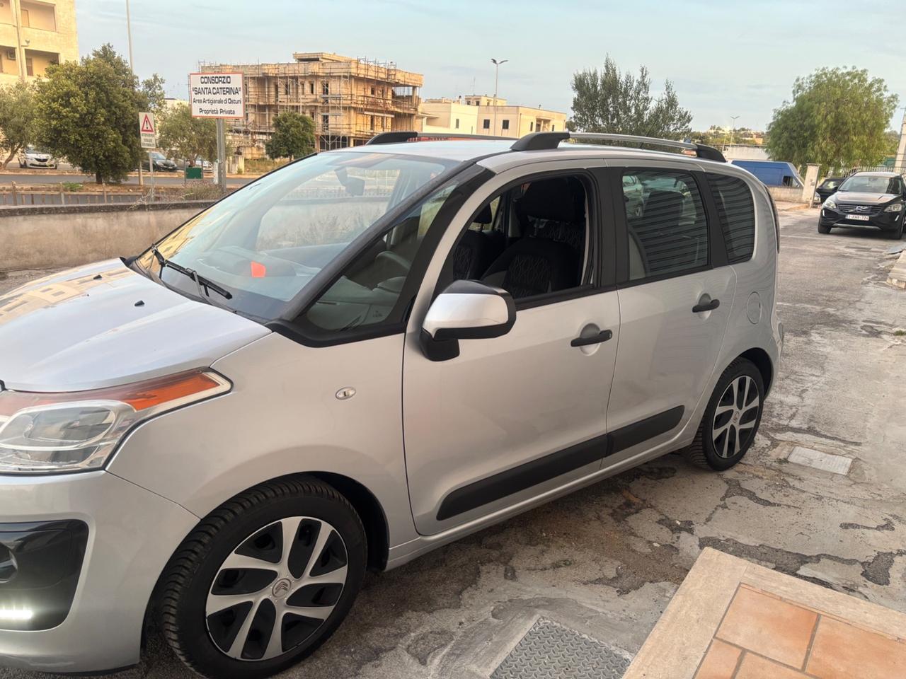 Citroen C3 Picasso 1.4 VTi 95 GPL airdream Seduction