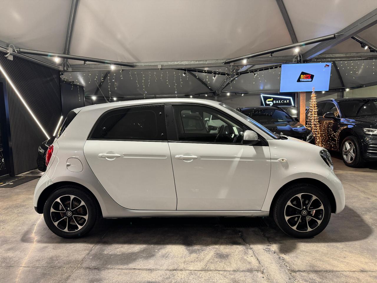 Smart ForFour 1.0 Passion 71cv twinamic automatica 2017