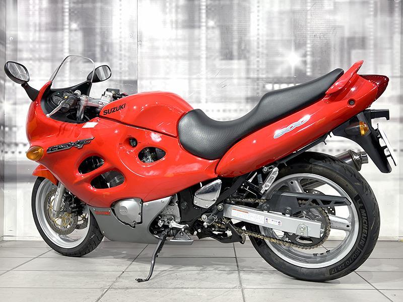 Suzuki GSX 600 F