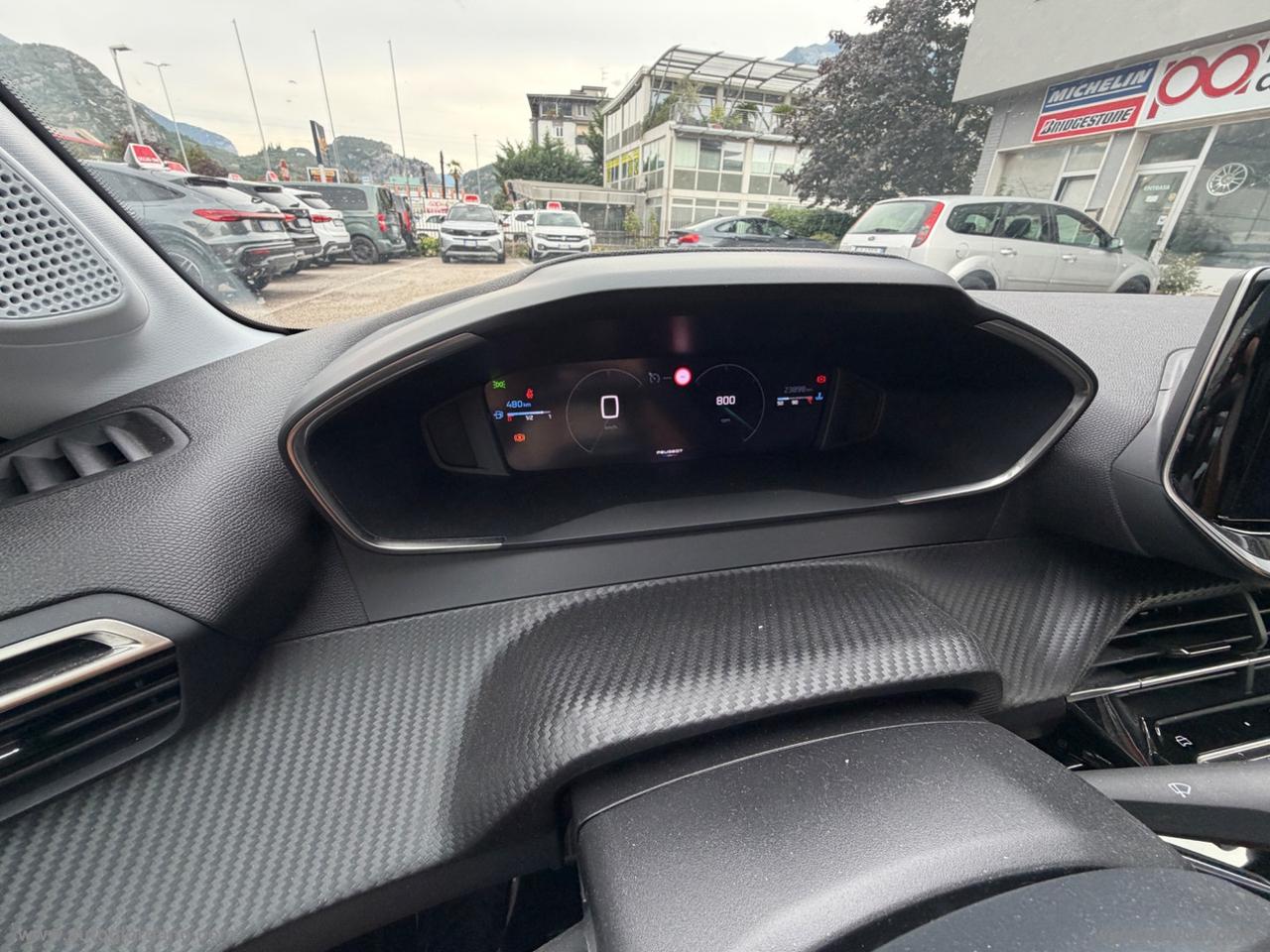 PEUGEOT 208 PureTech 100 S&S 5p. Allure