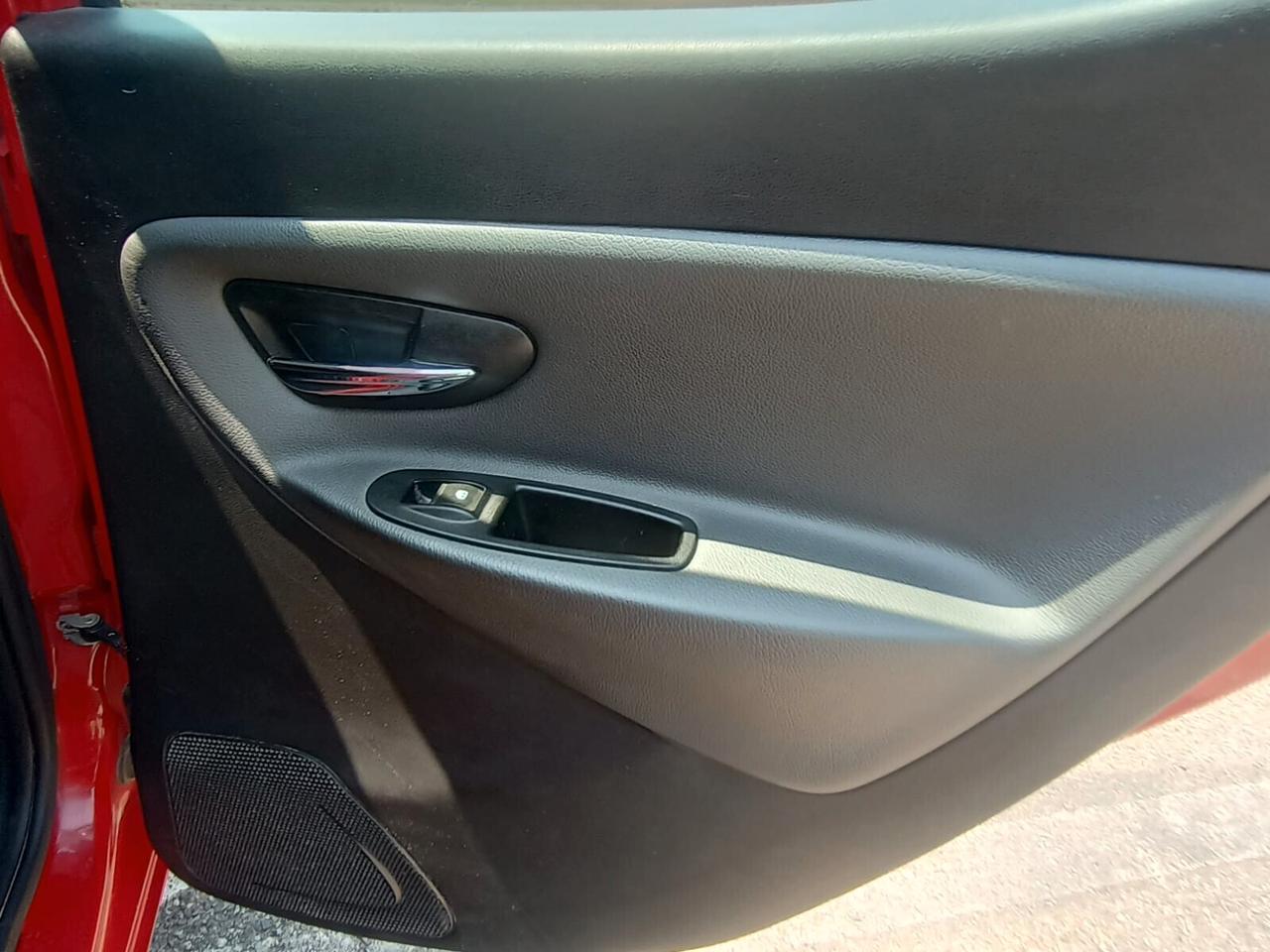 Ypsilon MotoreSost.155000Km FrizioneRotta