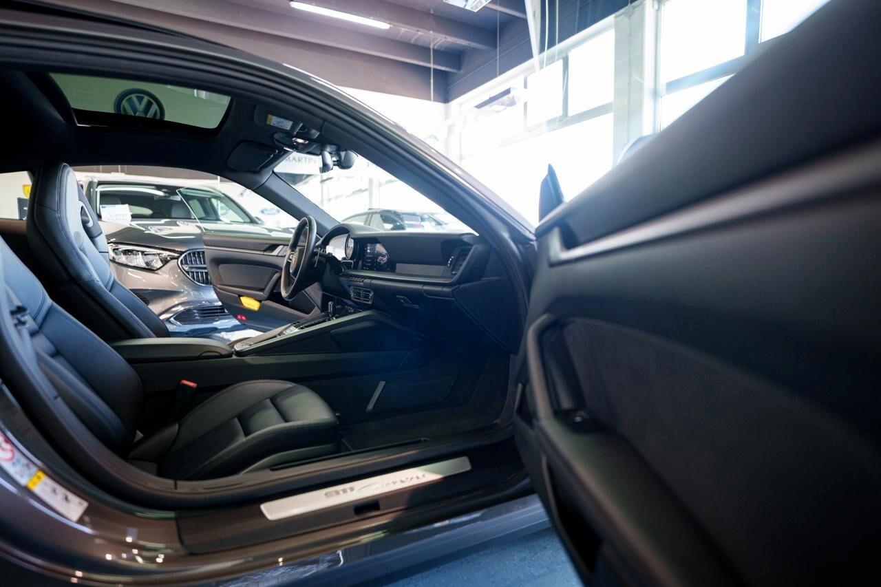 Porsche 911 Carrera