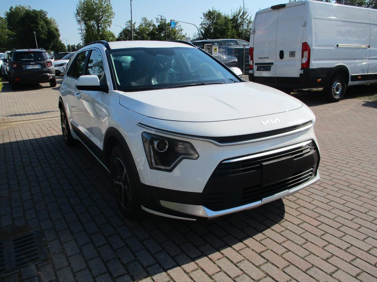 Kia Niro 1.6 gdi hev gpl Business 126cv dct6 TRIFUEL - PRONTA CONS.
