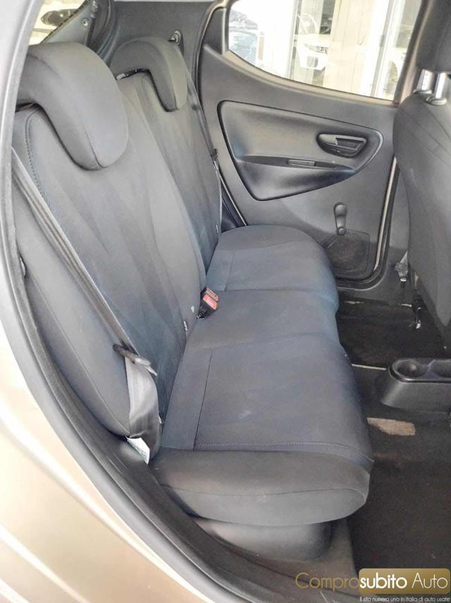 LANCIA Ypsilon 1.2 69 CV (Garanzia 12 Mesi) Neopatentati ?