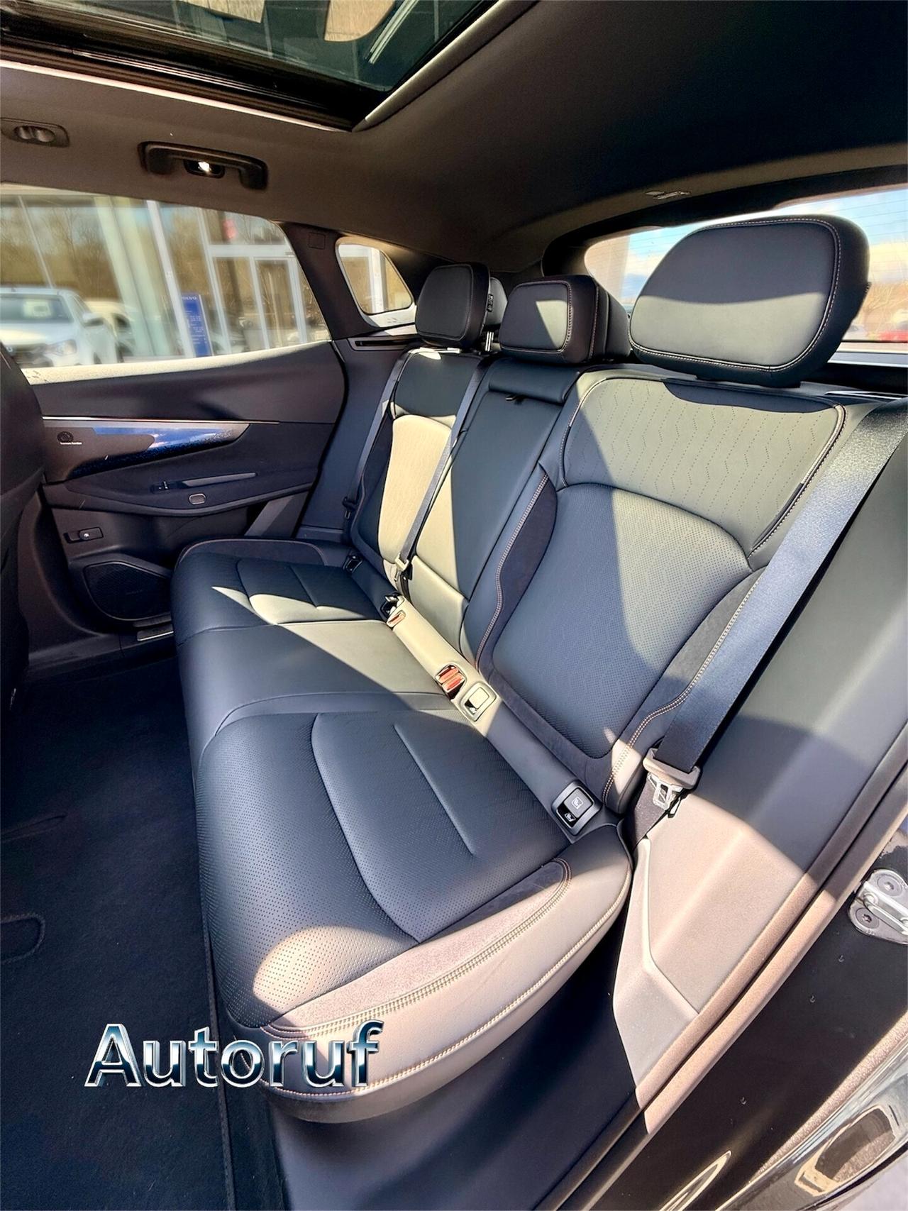Lynk&co 08 - 1.5 Plug in Hybrid 345 CV