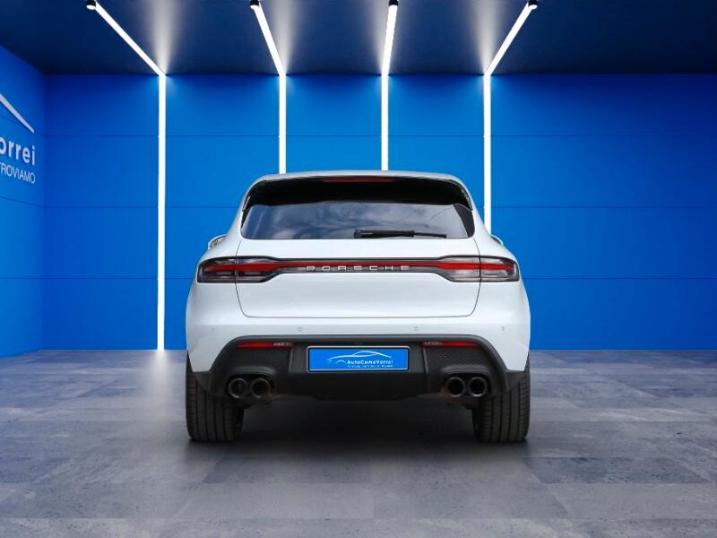 PORSCHE Macan 2.0