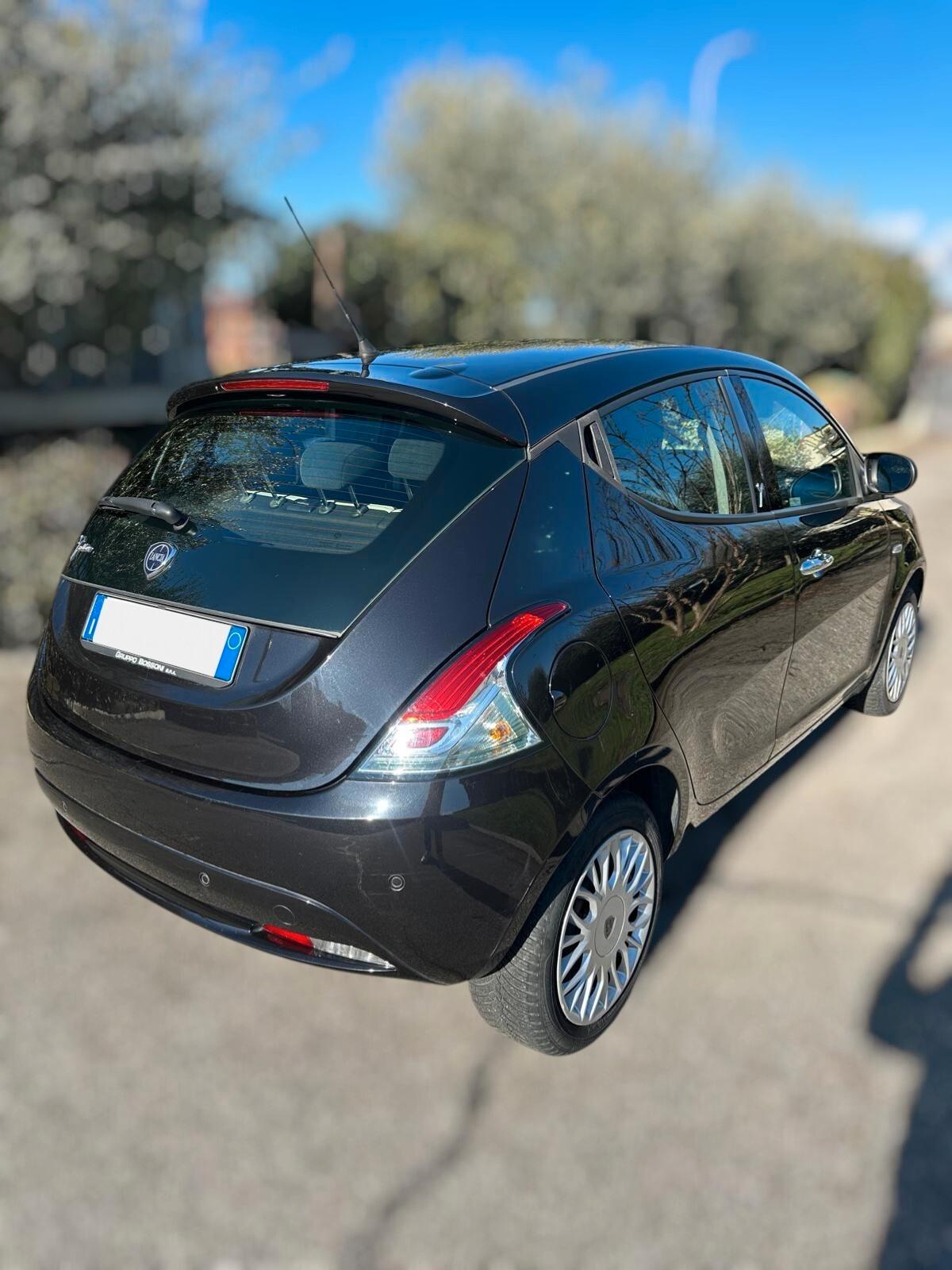 Lancia Ypsilon 1.3 mjt - ANCHE PER NEOPATENTATI