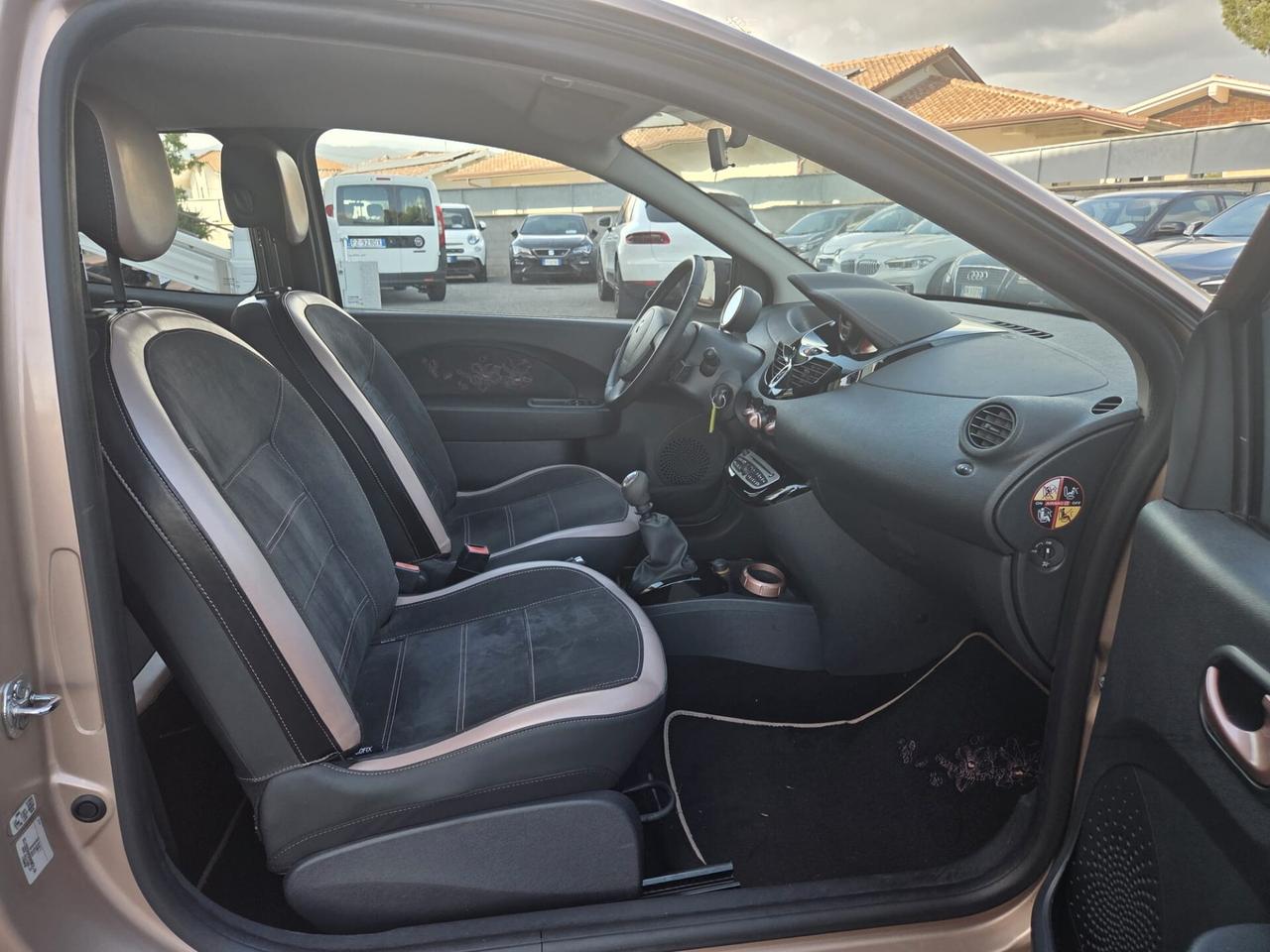 Renault Twingo 1.2 16V LEV Miss Sixty