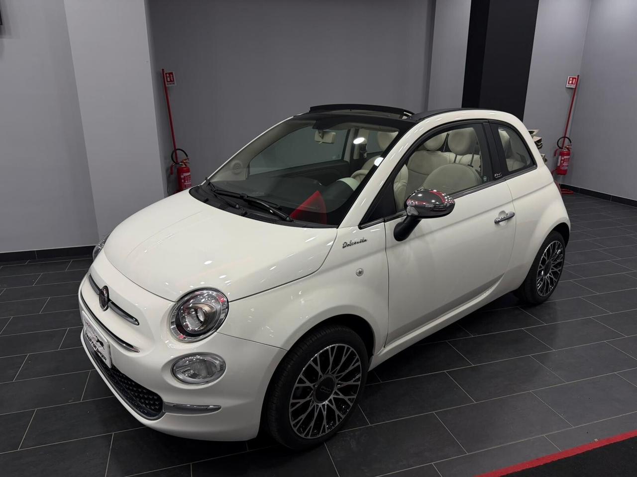 Fiat 500 C 1.0 Hybrid Dolcevita