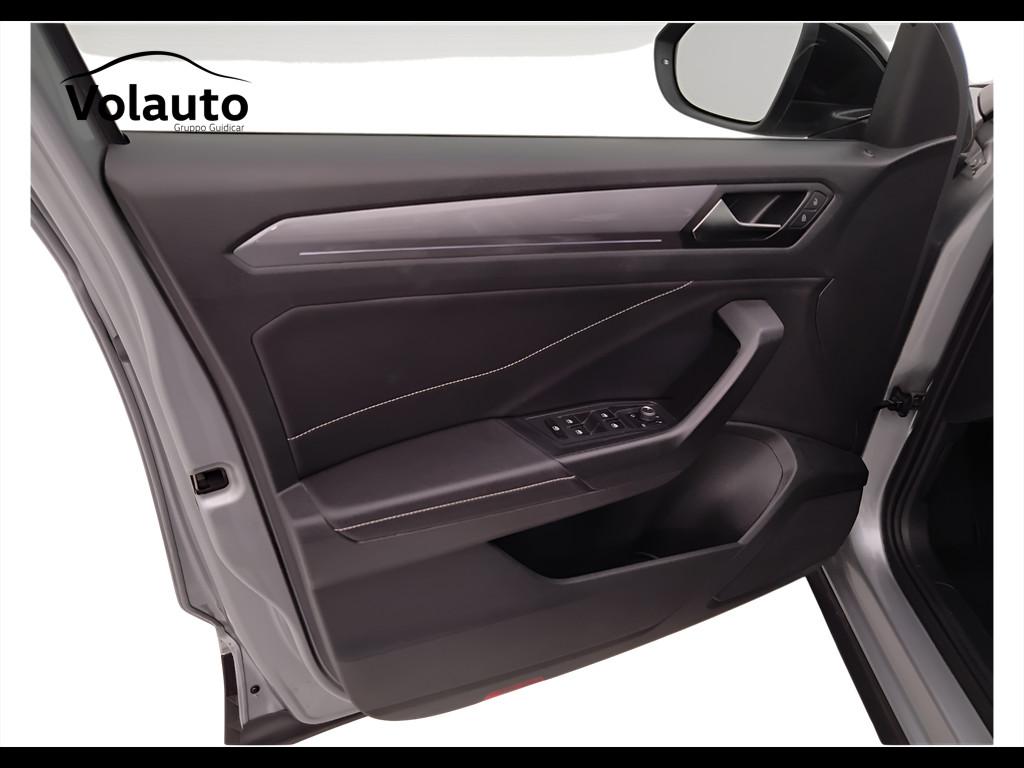 VOLKSWAGEN T-Roc 2022 - T-Roc 1.0 tsi Style 110cv