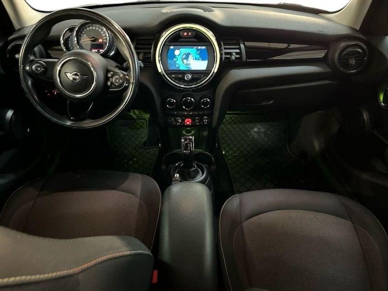 MINI Mini 5 porte Mini IV F55 2018 5p Mini 5p 1.5 Cooper D Hype auto