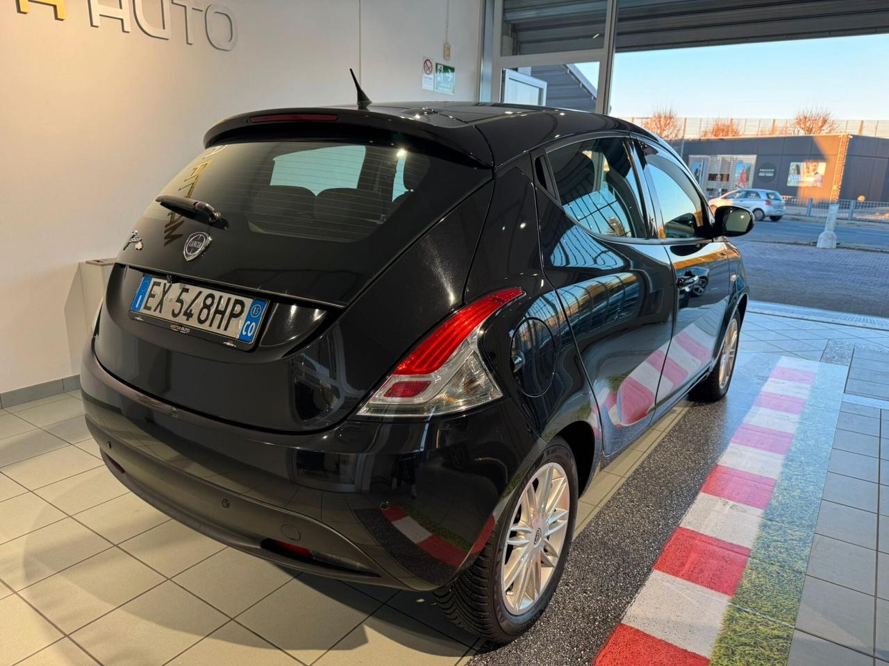 Lancia Ypsilon 1.2 69 CV 5 porte GPL Ecochic Elefantino