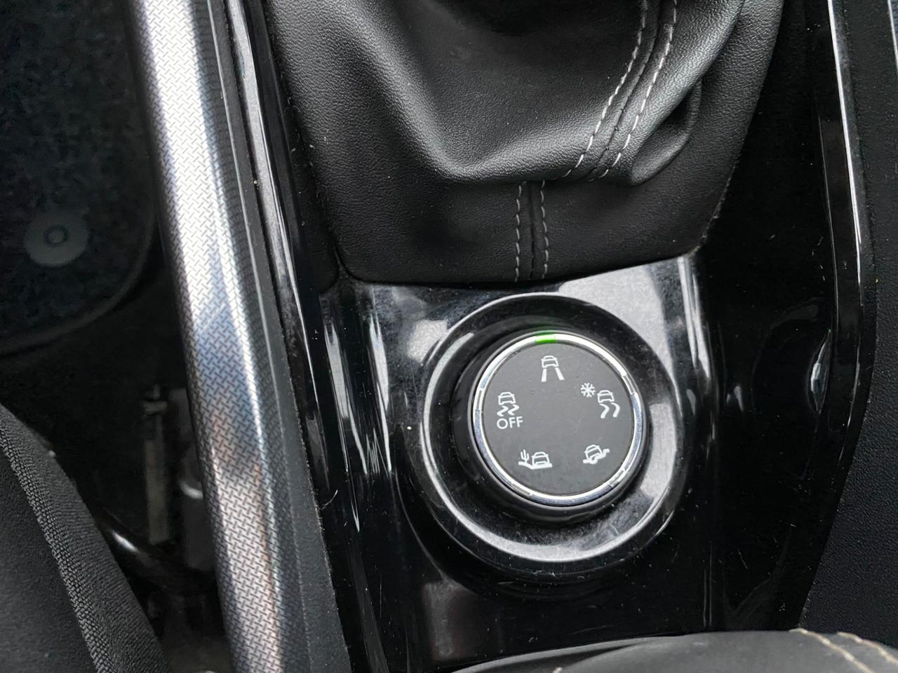 Peugeot 2008 1.6 e-HDi 92 CV Stop&Start Allure UNICO PROPRIETARIO NEOPATENTATI