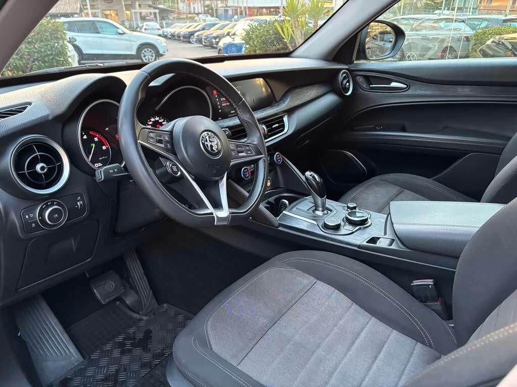 Alfa Romeo Stelvio 2.2 Turbodiesel 160 CV 2019/ 142.000 KM Tua a soli 199 Euro al mese