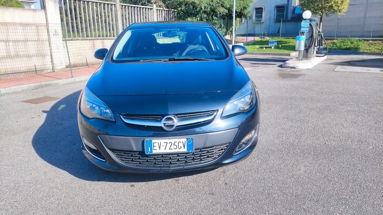 Opel Astra 1.4 Turbo 140CV GPL NEOPATENTATI - 2014
