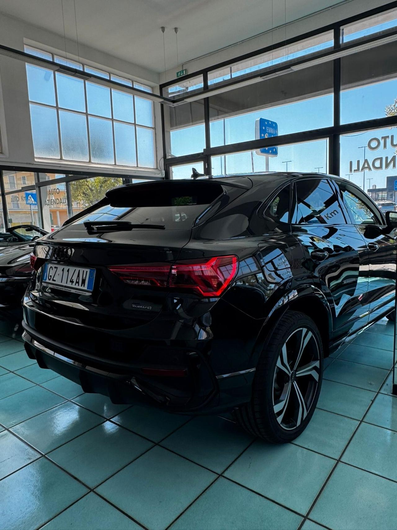 Audi Q3 SPB 40 TDI quat. Sline Stronic Identity Black