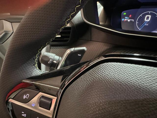 PEUGEOT 2008 Hybrid 136CV e-DCS6 GT