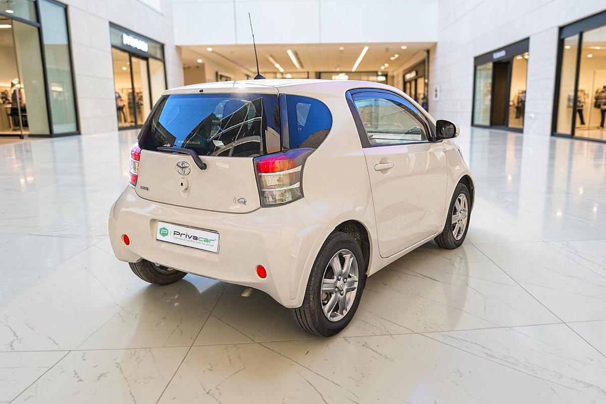 TOYOTA iQ 1.0 CVT Trend