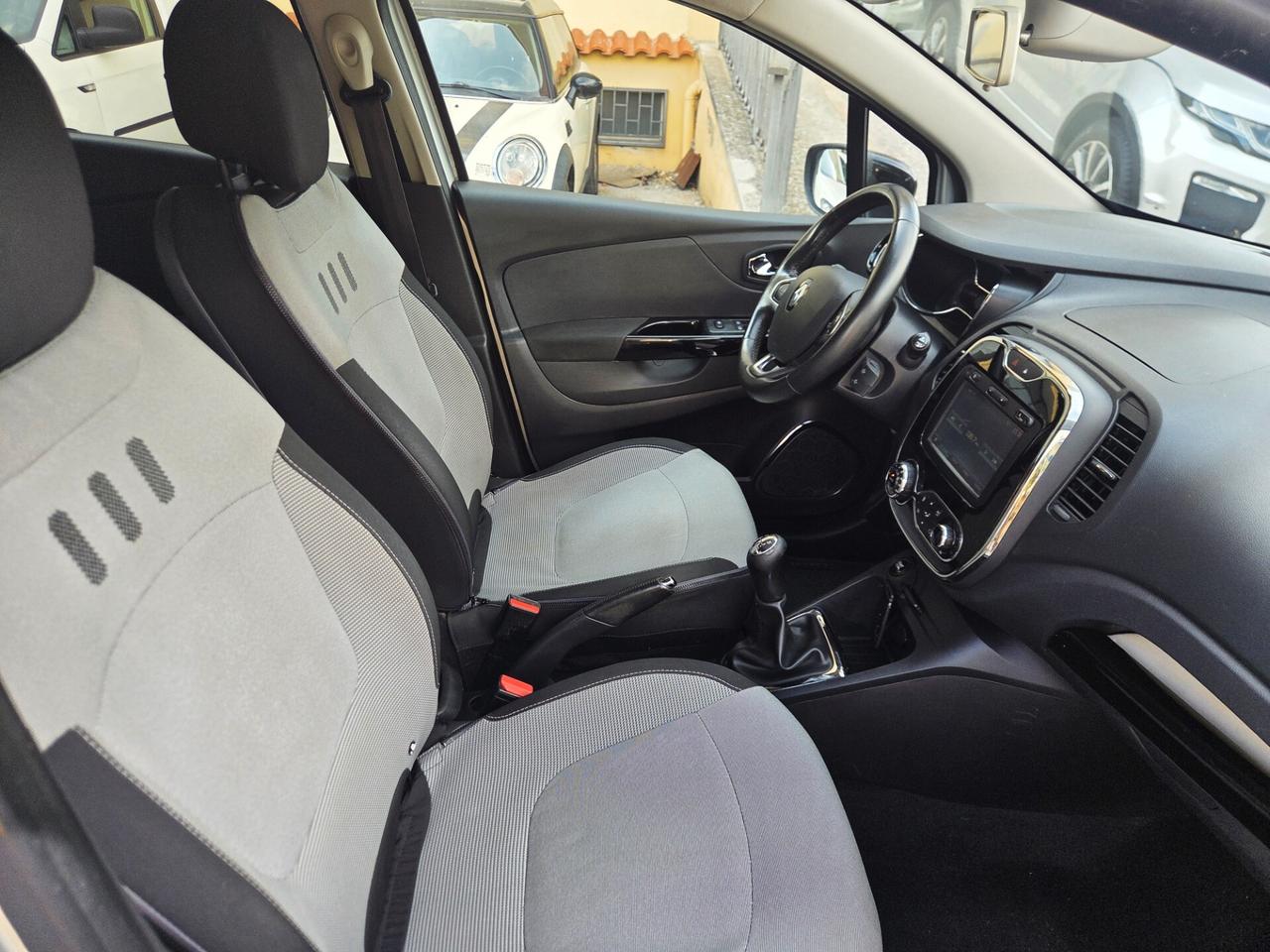 Renault Captur dCi FULL NAVI CERCHI 17" RETROCAMERA GARANZIA