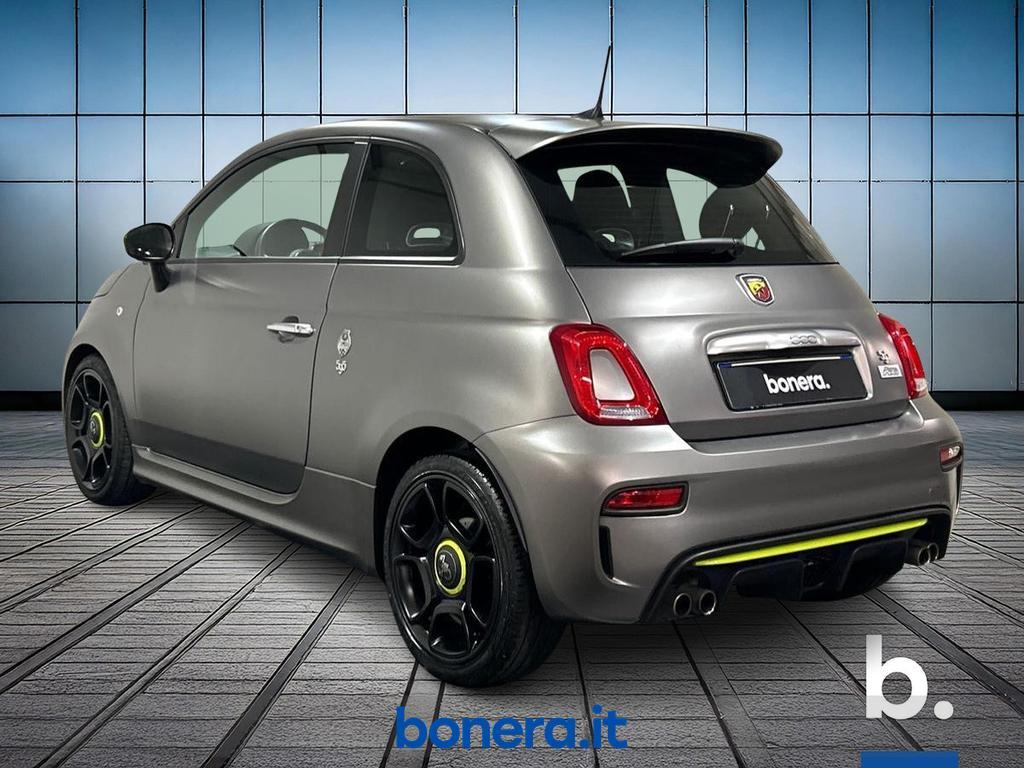 Abarth 595 1.4 T-Jet Pista