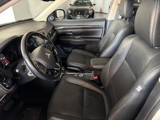 Mitsubishi Outlander 2.2 DI-D 4WD Instyle 7p.