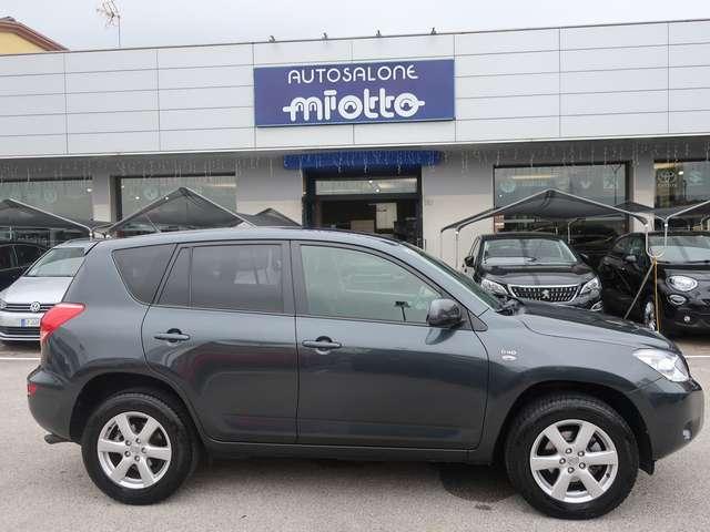 Toyota RAV 4 RAV4 2.2 d-4d Sol 136cv dpf