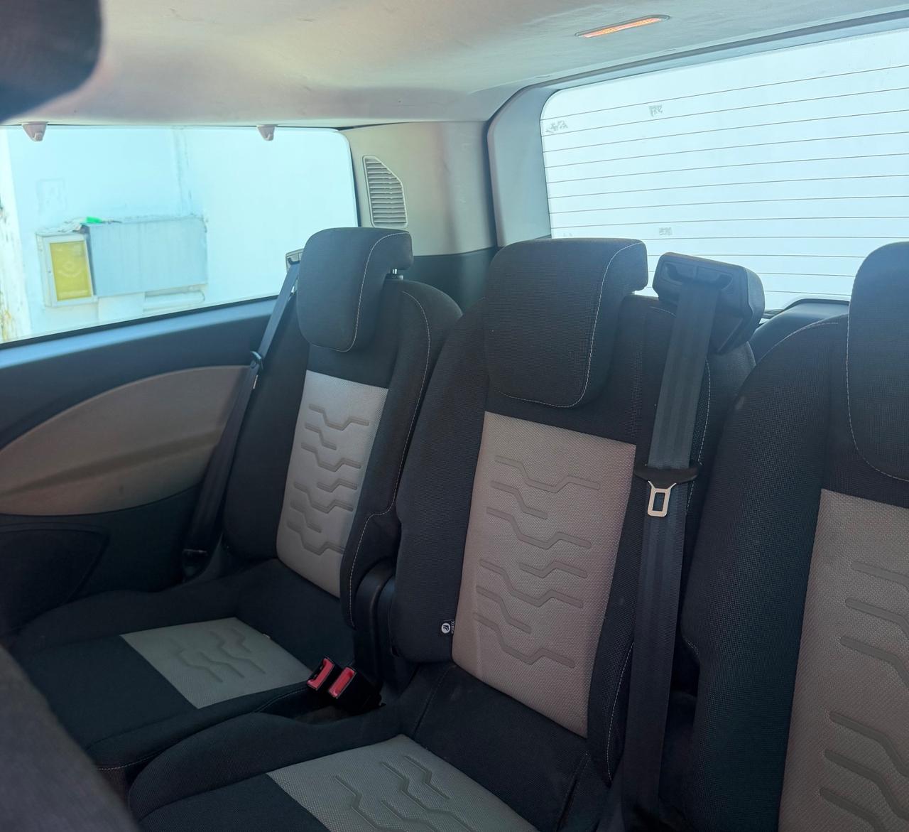 Ford Tourneo Custom 300 2.2 TDCi 155CV PC Titanium
