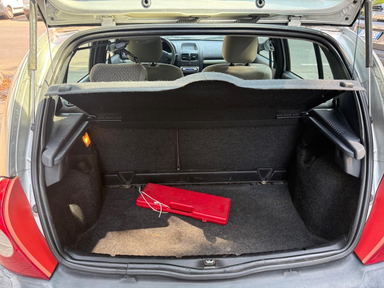 Renault Clio 1.2 16V 5 porte Confort