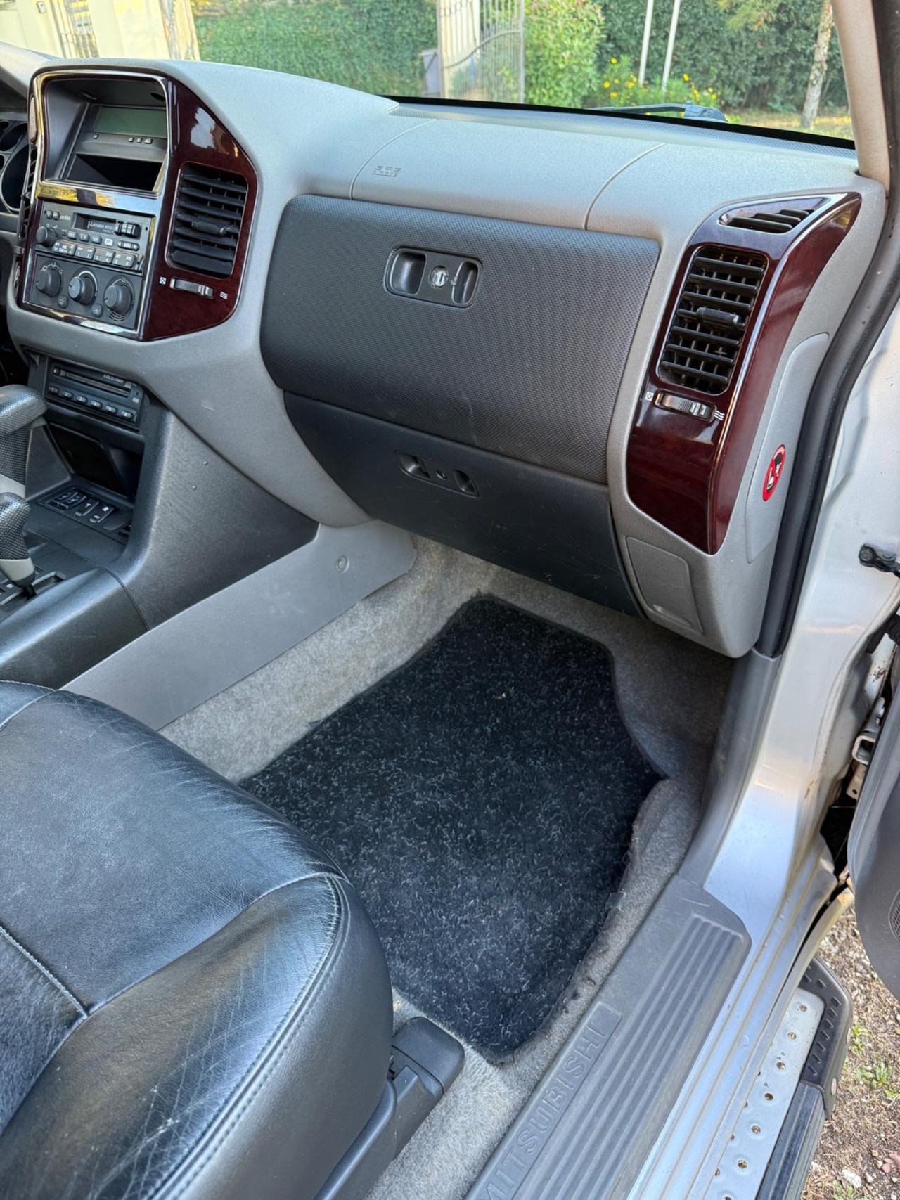 Mitsubishi Pajero 3.2 16V DI-D 5p. GLS2