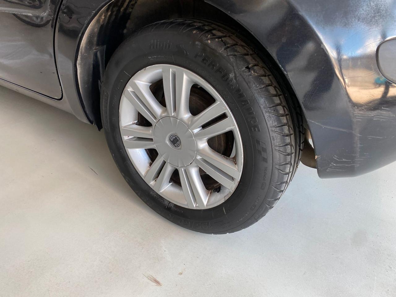 Lancia MUSA 1.9 JTD 101 cv PLATINO Tetto/Navi/Pelle