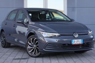 VOLKSWAGEN Golf 1.0 eTSI EVO DSG Life