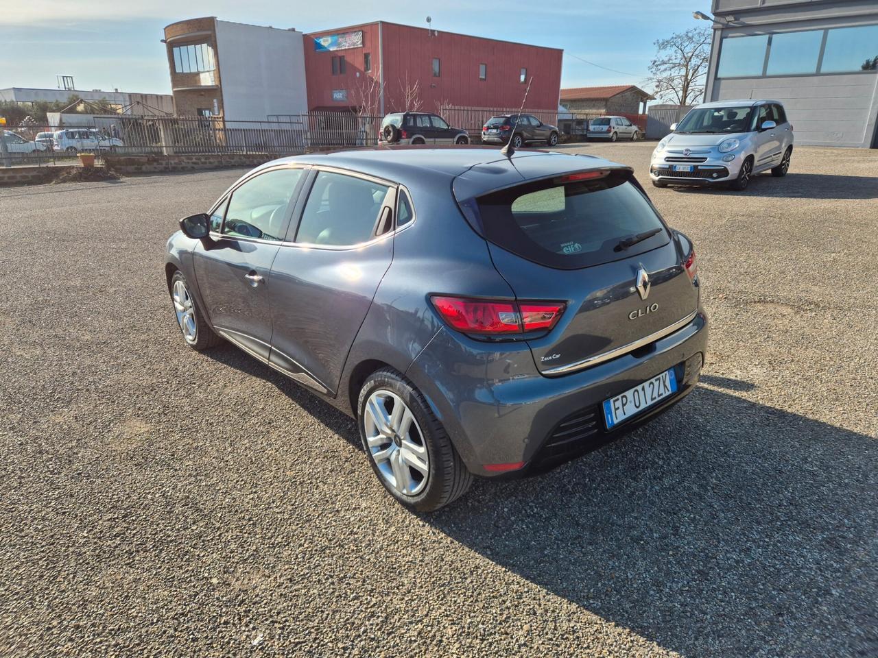 Renault Clio 1.2 75 CV 5 porte Duel