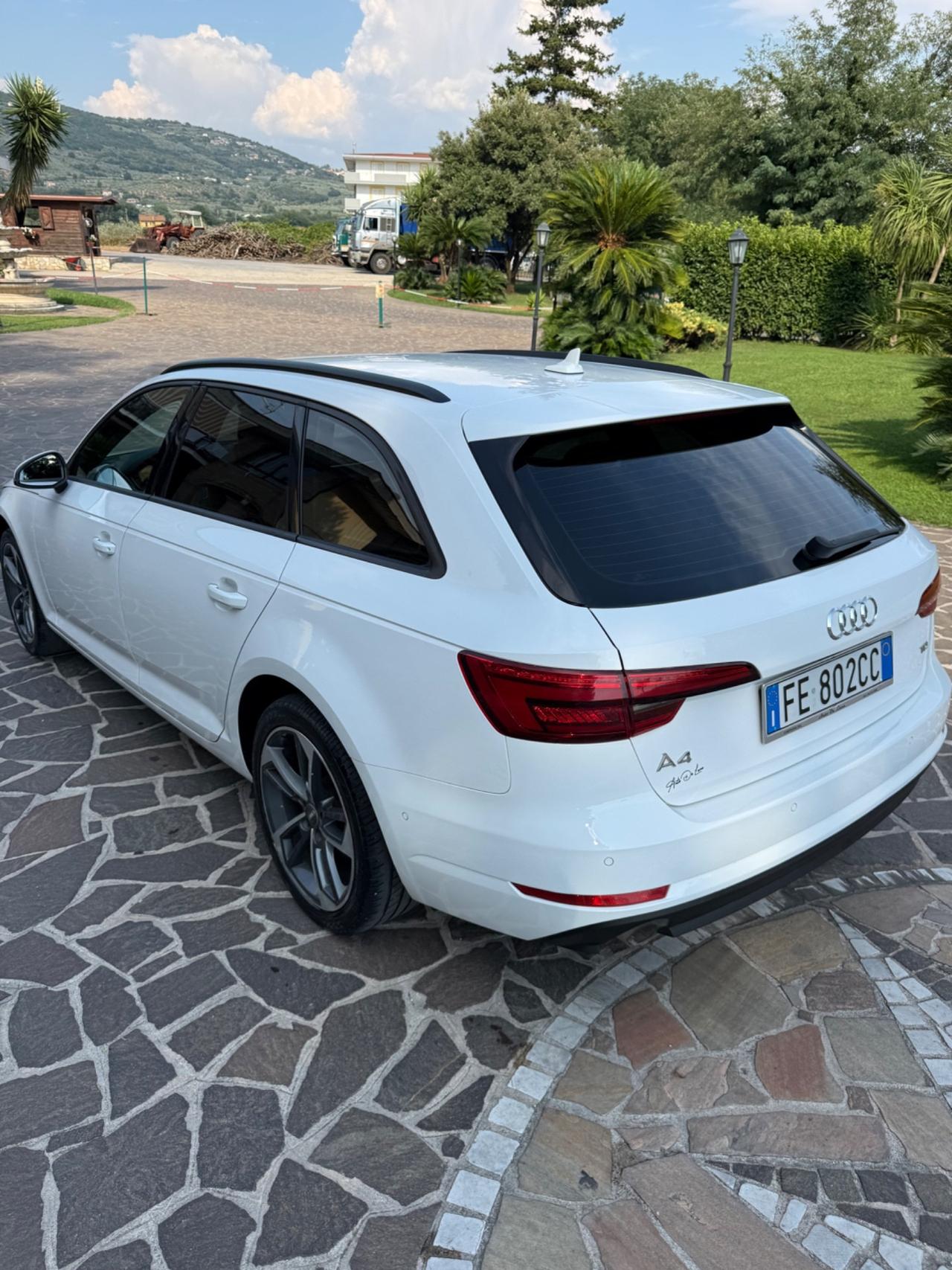 Audi A4 Avant 2.0 TDI 150 CV ultra Business Sport