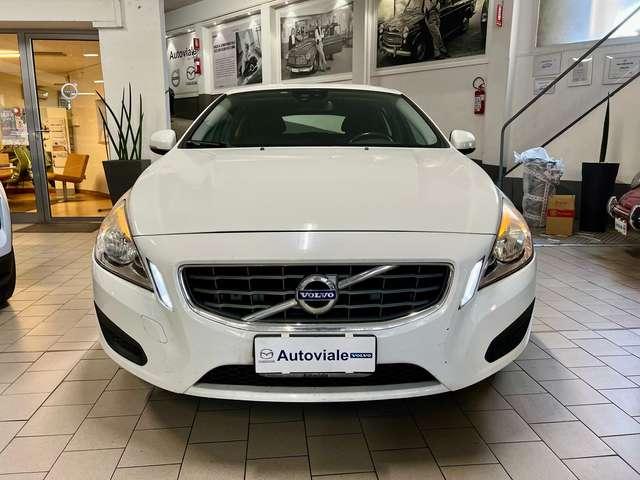 Volvo V60 V60 2.0 d3 Momentum Tagliandata