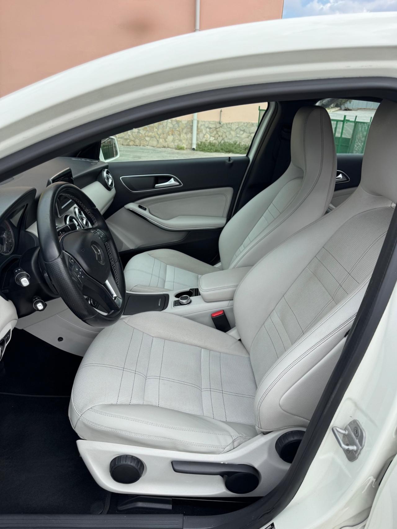 Mercedes-benz A CAMBIO AUTOMATICO/UNICO PROPRIETARIO