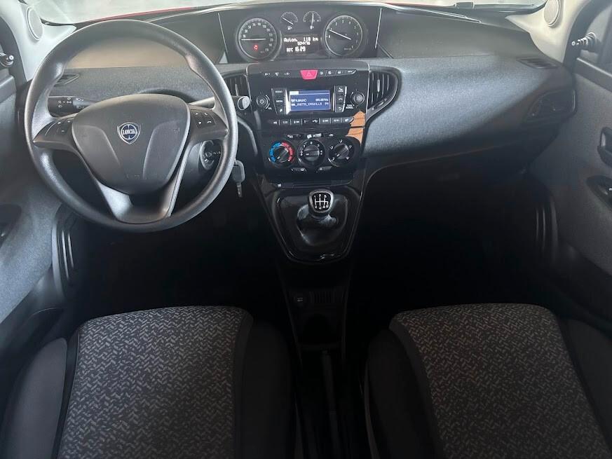Lancia Ypsilon 1.0 5 porte Hybrid 50.000KM NEOPATENTATI